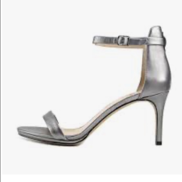 Vince Camuto Shoes - NWB Vince Camuto Jesta heels